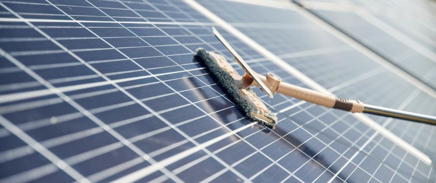 Diamant Schoonmaak&Onderhoud-reinigen zonnepanelen